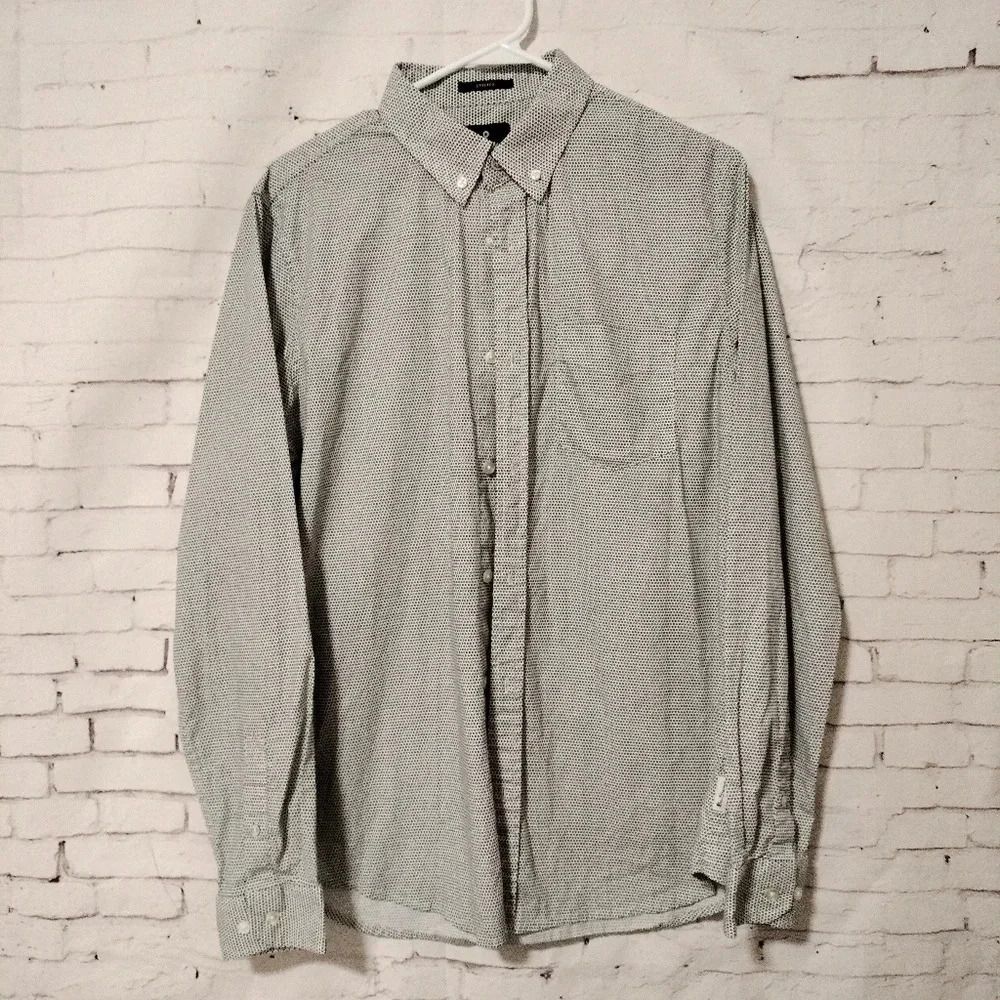 Ben Sherman Slim Fit Men Sz Medium Shirt Button Down Black Dots Cotton Pocket